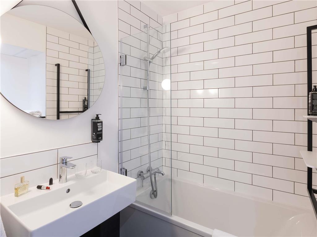 Ibis Centre 3*