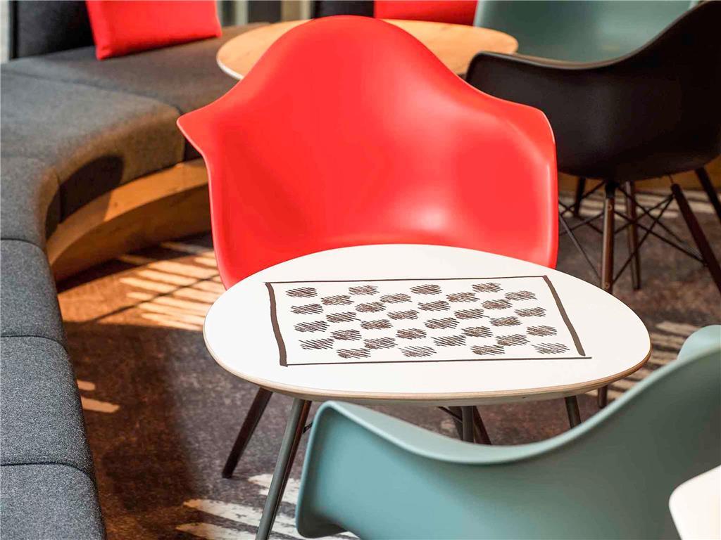 Ibis Centre 3*